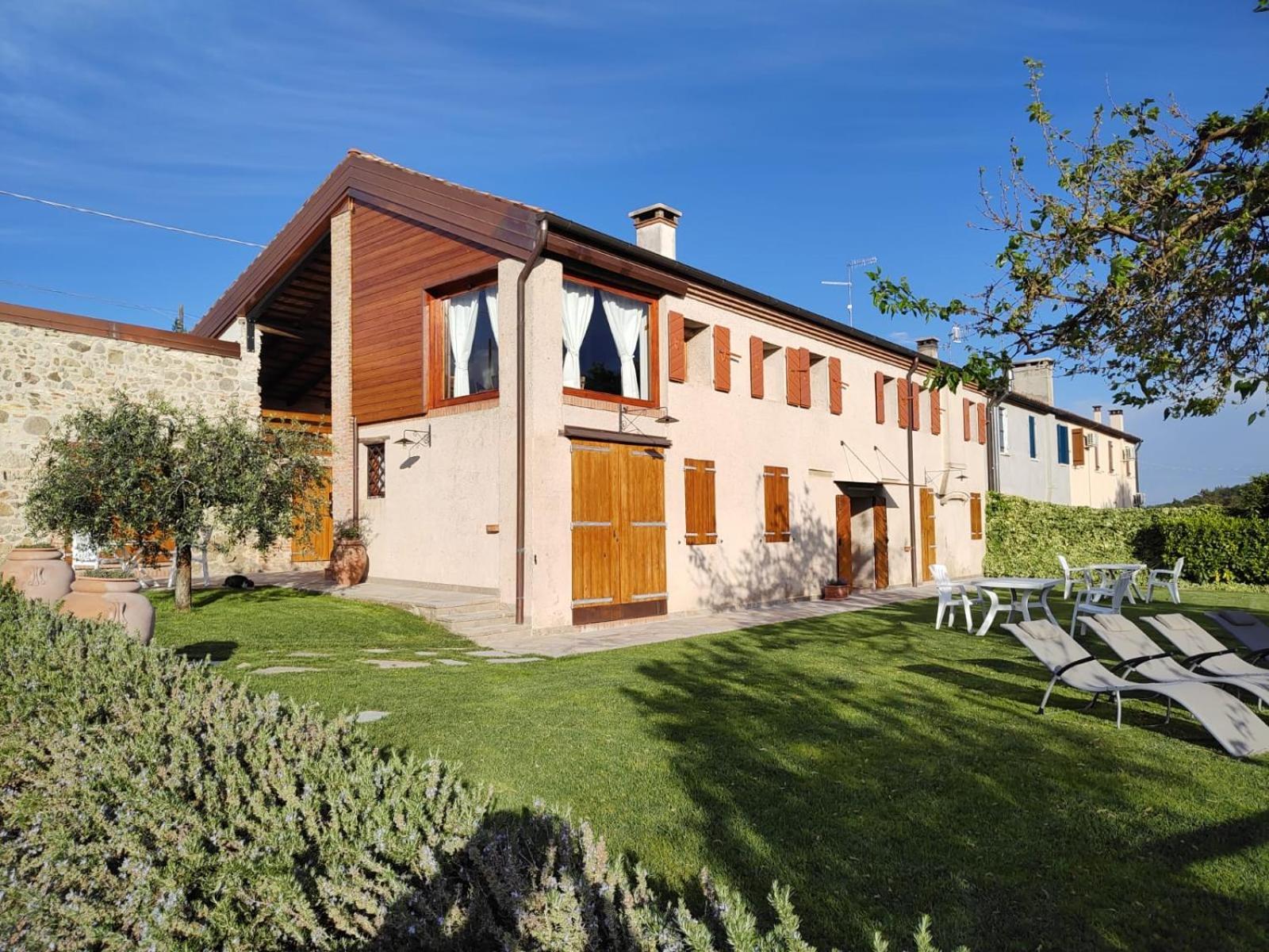 I grilli b&b Baone Exteriör bild